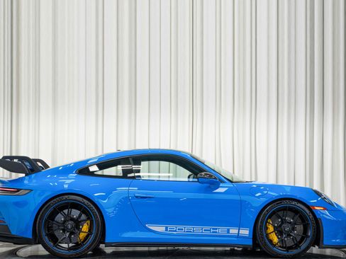 Used 2022 Porsche 911 GT3 image 2
