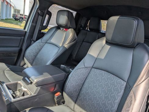 Used 2024 Toyota Tacoma Limited image 19