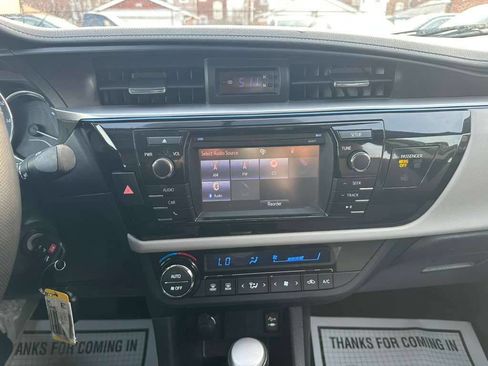 Used 2016 Toyota Corolla LE image 15