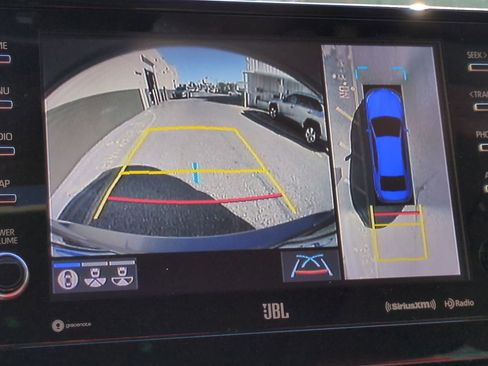 Used 2022 Toyota Camry XSE image 19