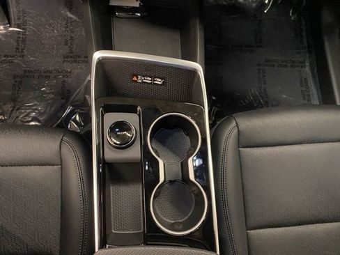 New 2026 Chevrolet Equinox LT w/ Convenience Package II image 18