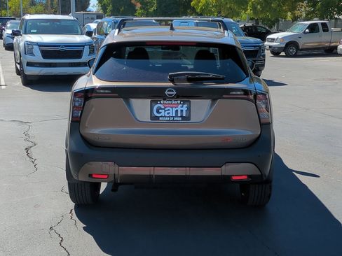 New 2026 Nissan Kicks SR w/ Cold Weather Package image 5