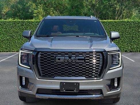 Used 2024 GMC Yukon Denali Ultimate AWD/4WD image 9