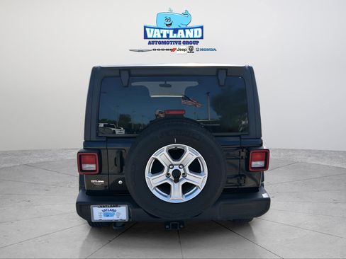 Used 2019 Jeep Wrangler Unlimited Sport S image 4