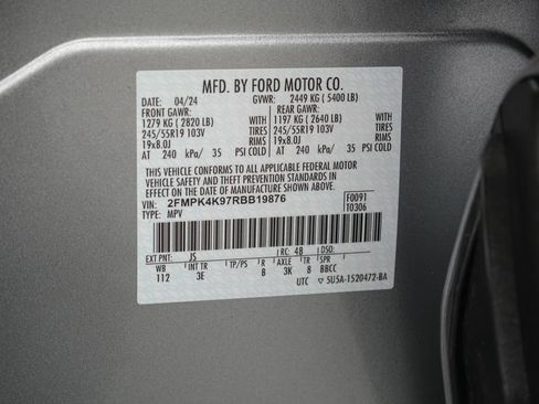 Certified 2024 Ford Edge Titanium AWD/4WD image 26