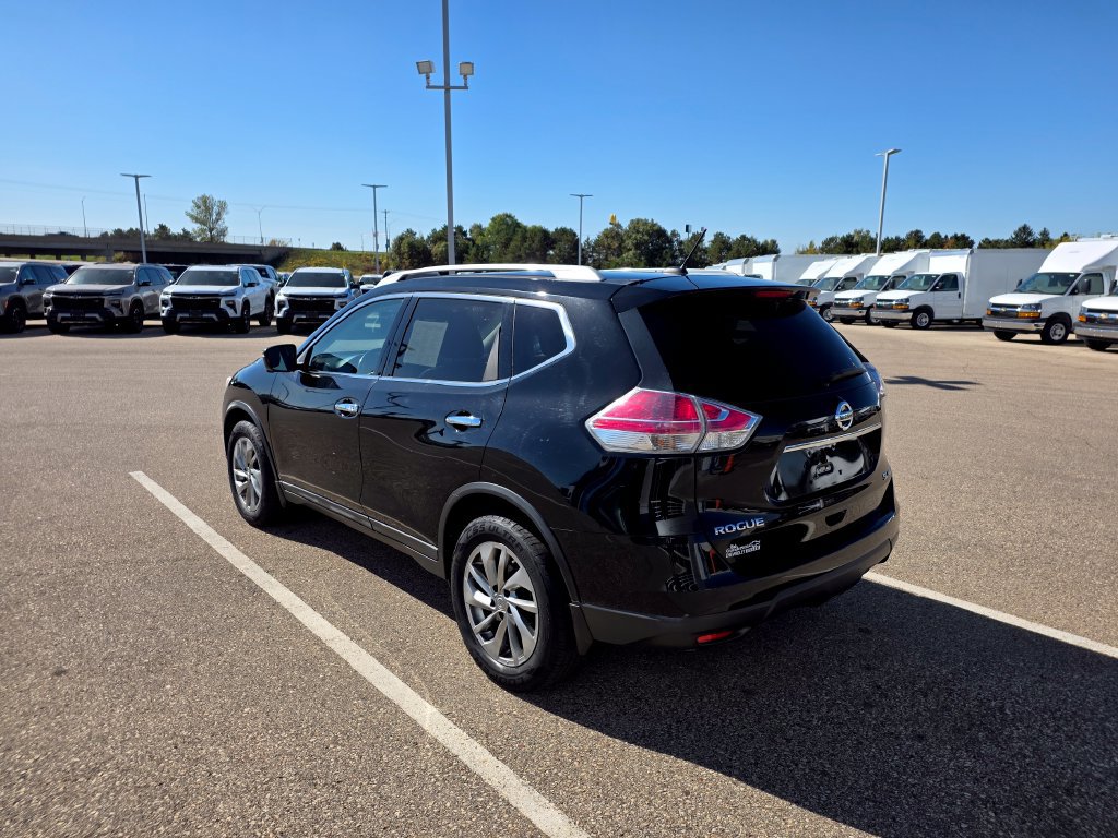 Used 2015 Nissan Rogue SL w/ SL Premium Package AWD/4WD image 5