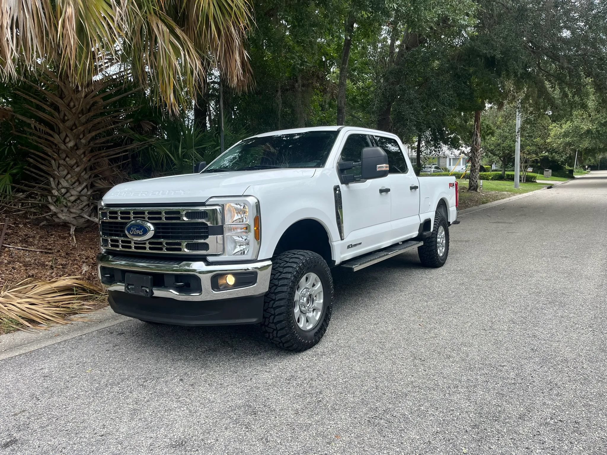 Used 2024 Ford F250 XLT w/ FX4 Off-Road Package AWD/4WD image 8