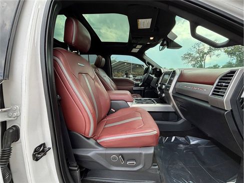 Used 2018 Ford F250 Platinum w/ Platinum Ultimate Package image 47