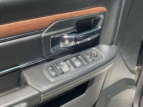 Used 2018 RAM 1500 Laramie w/ Convenience Group AWD/4WD image 24
