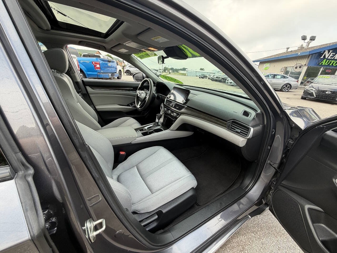 Used 2019 Honda Accord EX image 14