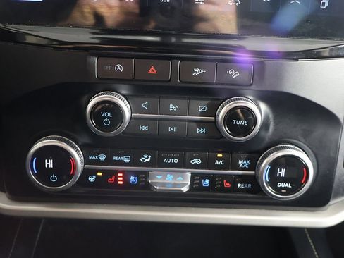 Used 2024 Ford Expedition Max XLT image 48