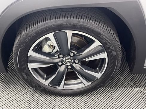 Certified 2025 Lexus UX 300h FWD image 23