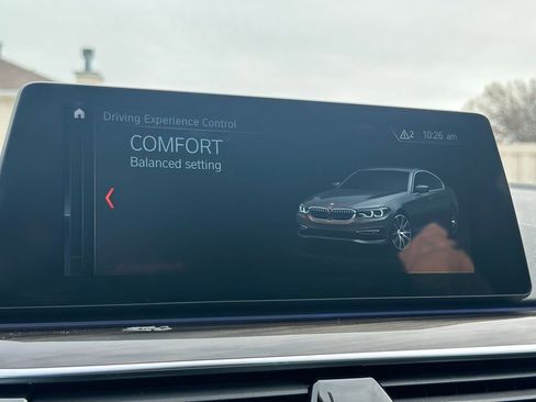 Used 2018 BMW 530e xDrive image 43