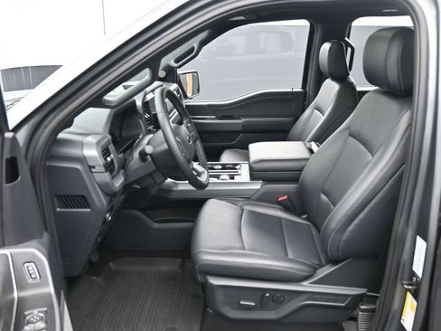Used 2025 Ford F150 XLT w/ Equipment Group 303A High AWD/4WD image 9