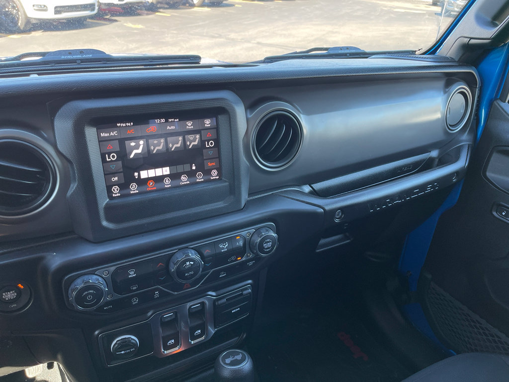 Used 2021 Jeep Wrangler Sport AWD/4WD image 18