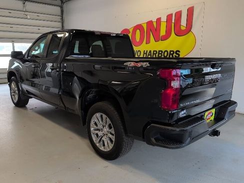 Certified 2024 Chevrolet Silverado 1500 Custom AWD/4WD image 2