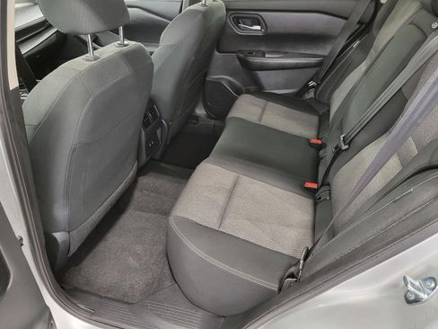 Used 2025 Nissan Rogue SV image 21