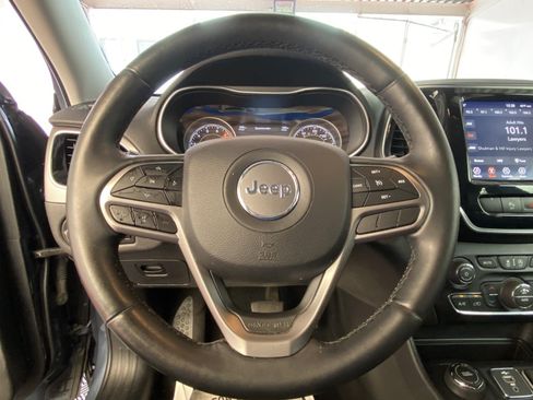 Used 2019 Jeep Cherokee Limited AWD/4WD image 29