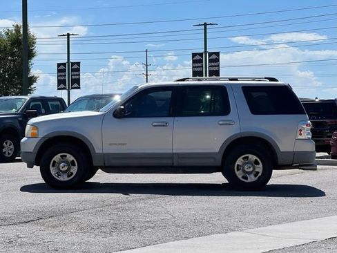 Used 2002 Ford Explorer XLT AWD/4WD image 6