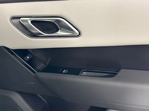 New 2026 Land Rover Range Rover Velar Dynamic SE image 27