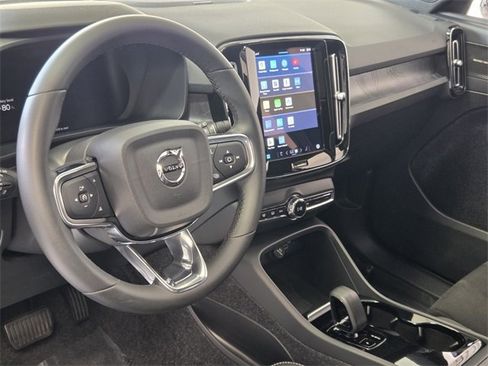 Certified 2023 Volvo XC40 Recharge Ultimate w/ Protection Package Premier image 8