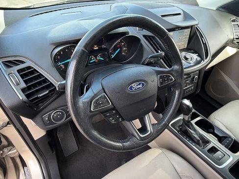 Used 2018 Ford Escape Titanium w/ Ford Safe & Smart Package AWD/4WD image 10