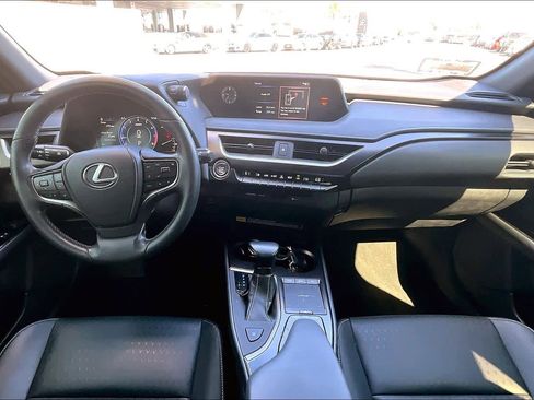 Used 2022 Lexus UX 200 w/ Accessory Package (Z1) FWD image 15
