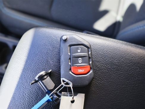 Used 2022 Jeep Wrangler Unlimited Rubicon 4xe w/ Safety Group image 31