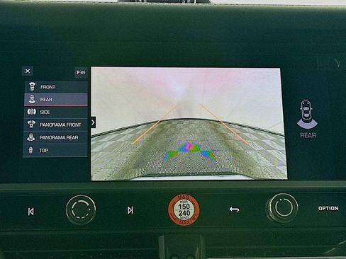 New 2026 Porsche Macan image 19