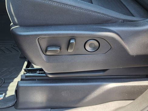 Used 2023 Chevrolet Silverado 1500 LT Trail Boss w/ Protection Package image 16