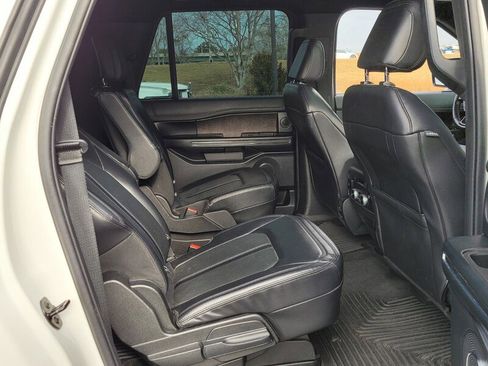 Used 2021 Ford Expedition Max Limited image 16