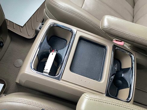 Used 2012 Chrysler Town & Country Touring-L w/ Entertainment Group #2 image 25