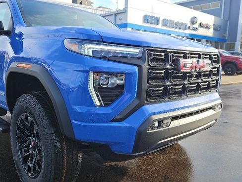 New 2026 GMC Canyon Elevation w/ Convenience Package image 4