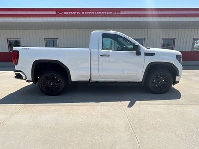 Used 2024 GMC Sierra 1500 Pro w/ Convenience Package