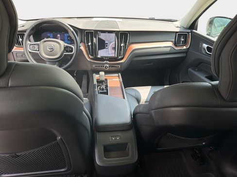 Certified 2024 Volvo XC60 B5 Plus w/ Protection Package Premier AWD/4WD image 18