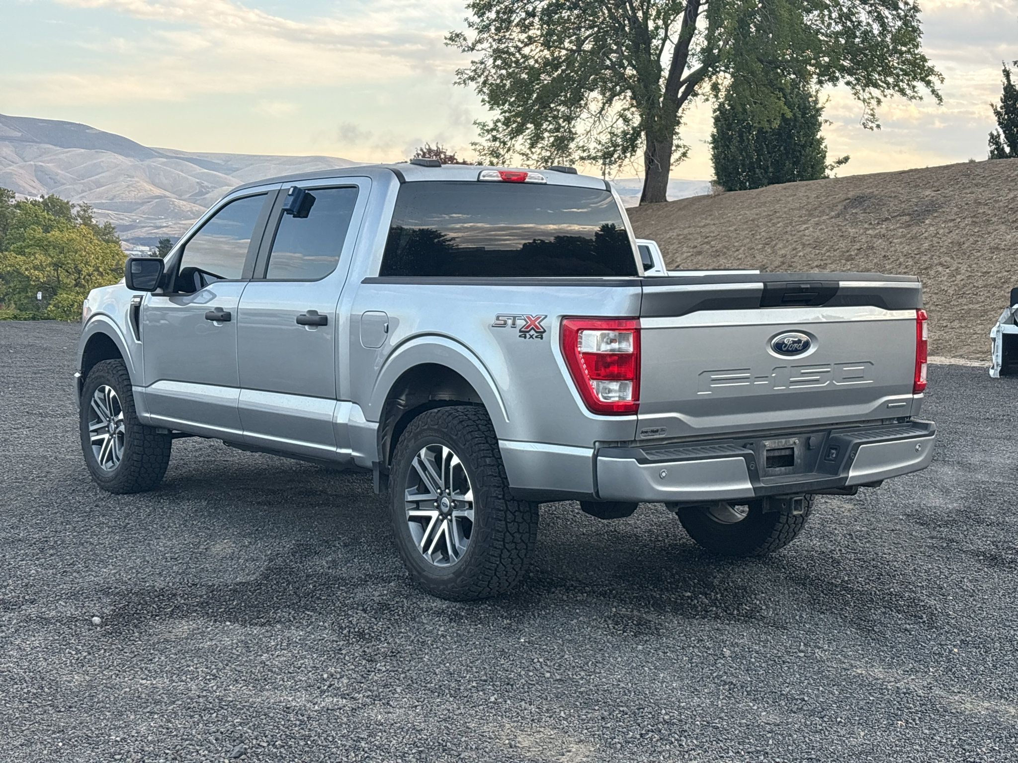 Used 2021 Ford F150 XL w/ STX Appearance Package AWD/4WD image 9