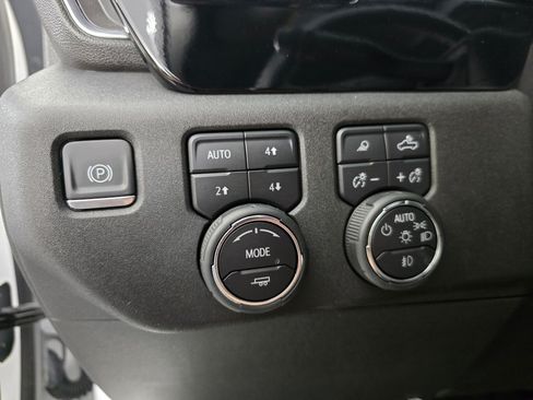 Used 2024 Chevrolet Silverado 3500 LTZ w/ LTZ Plus Package AWD/4WD image 24