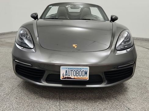 Used 2017 Porsche 718 Boxster RWD image 13