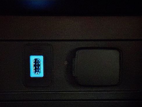 Used 2018 Ford Escape Titanium image 24