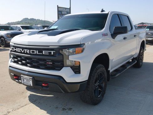 Used 2024 Chevrolet Silverado 1500 Custom Trail Boss image 2