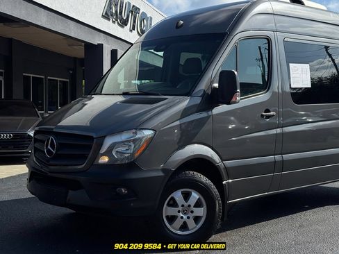 Used 2018 Mercedes-Benz Sprinter 2500 image 2