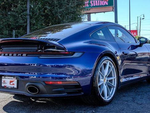 Used 2022 Porsche 911 Carrera image 27