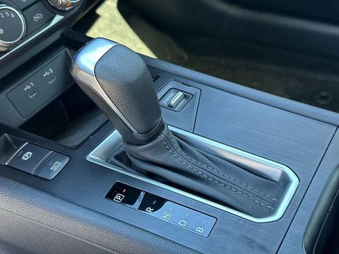 New 2026 Nissan Kicks S w/ Charging Package image 31