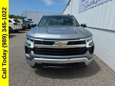 Used 2023 Chevrolet Silverado 1500 LT AWD/4WD image 2