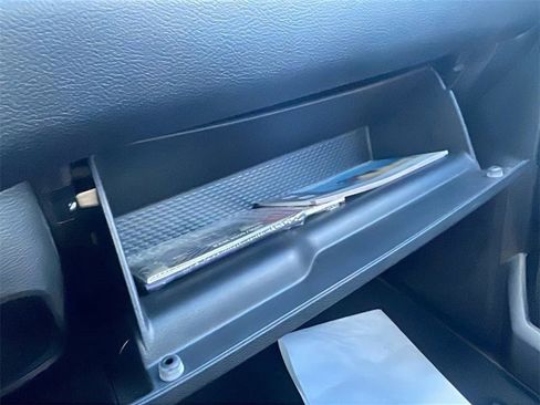 Used 2024 RAM 2500 Big Horn w/ Bed Utility Group image 33