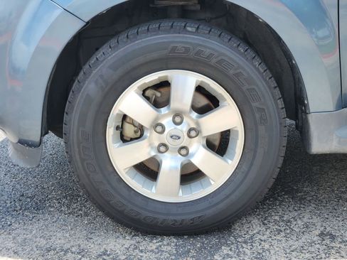 Used 2011 Ford Escape Limited w/ 302A Rapid Spec Order Code FWD image 9
