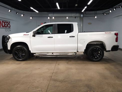 Used 2021 Chevrolet Silverado 1500 LT Trail Boss w/ Convenience Package II AWD/4WD image 4