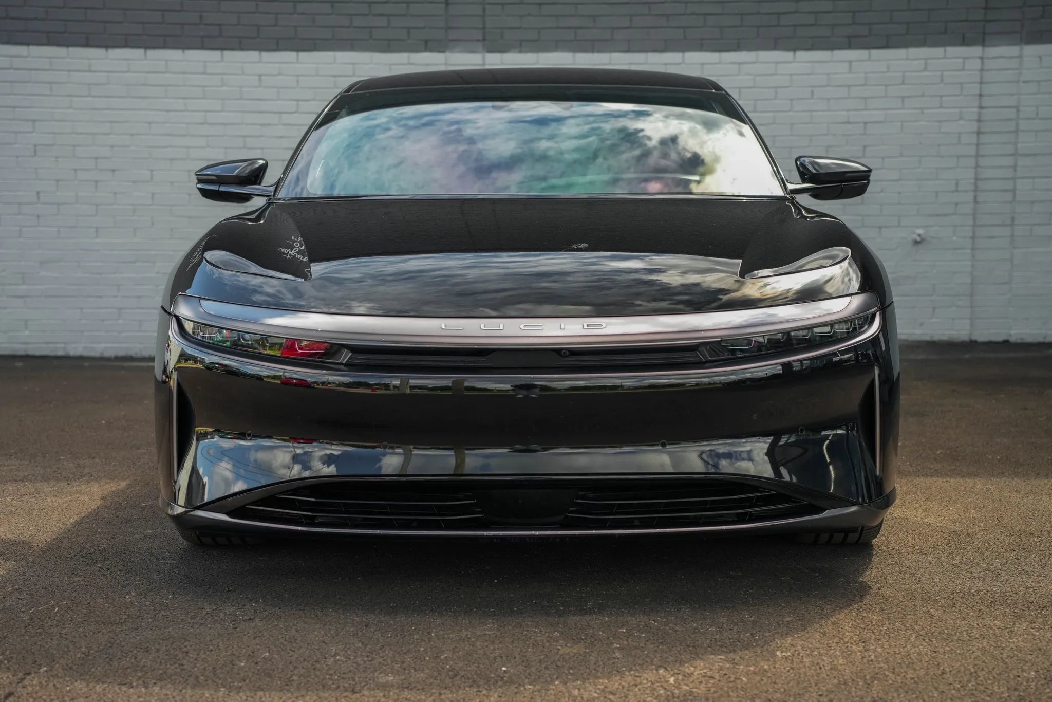 Used 2024 Lucid Air Touring AWD/4WD image 2
