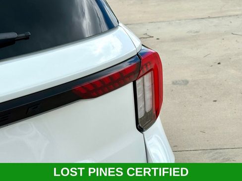 Used 2025 Ford Explorer ST-Line w/ Premium Package RWD image 7