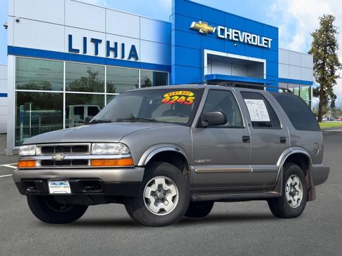Used 2002 Chevrolet Blazer LS w/ Preferred Equipment Group AWD/4WD image 1